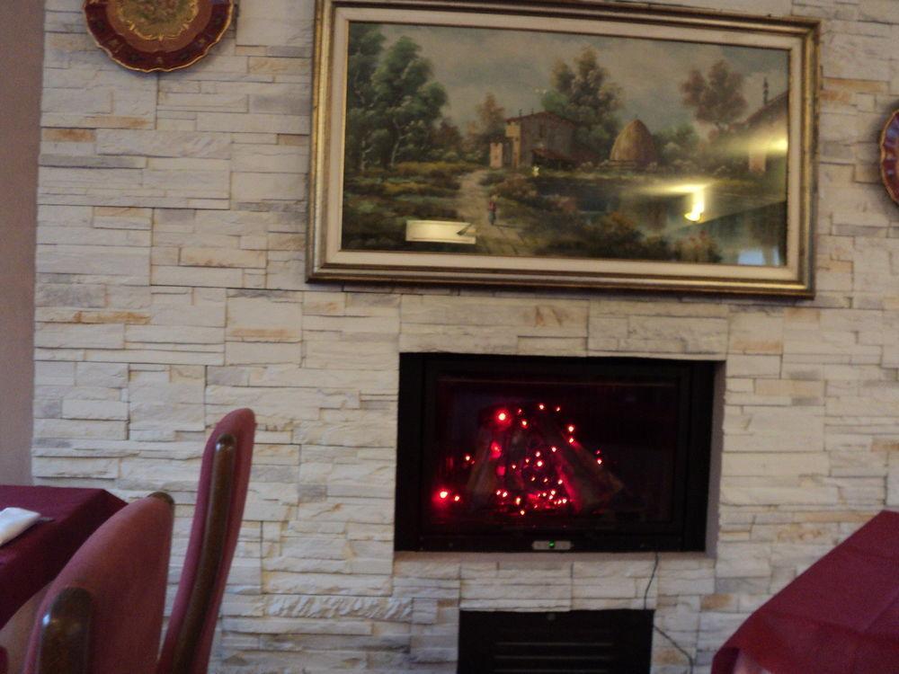 Albergo Del Cacciatore Cremeno Εξωτερικό φωτογραφία