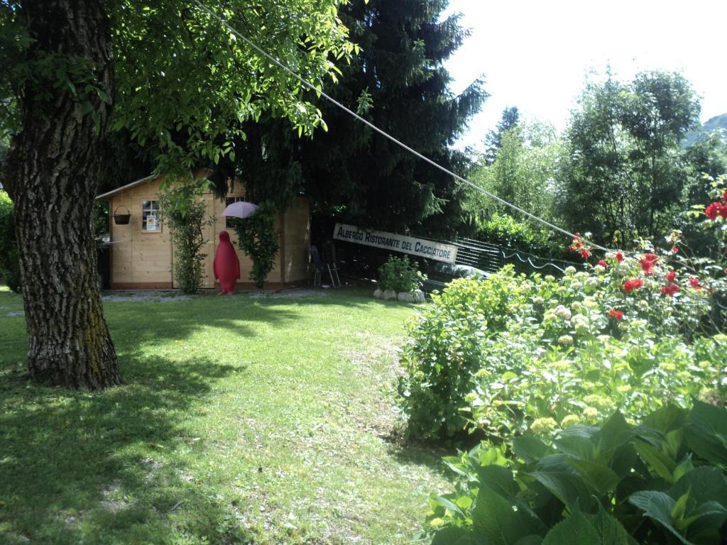 Albergo Del Cacciatore Cremeno Εξωτερικό φωτογραφία